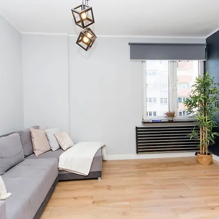 Centrum Rentyear Apartment *